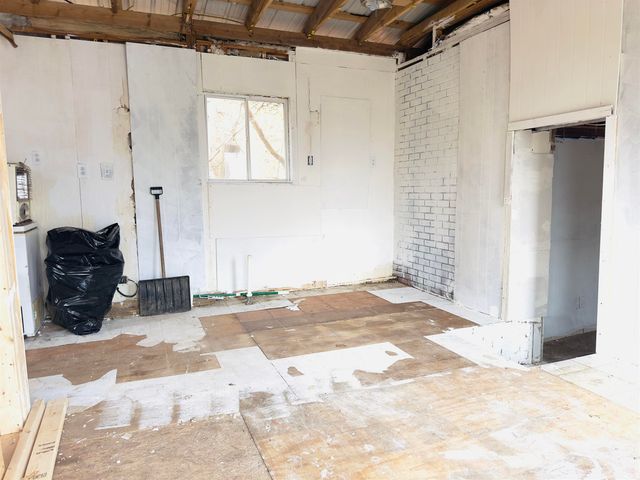 467 Rivervale Cabin Road, Bedford, IN 47421