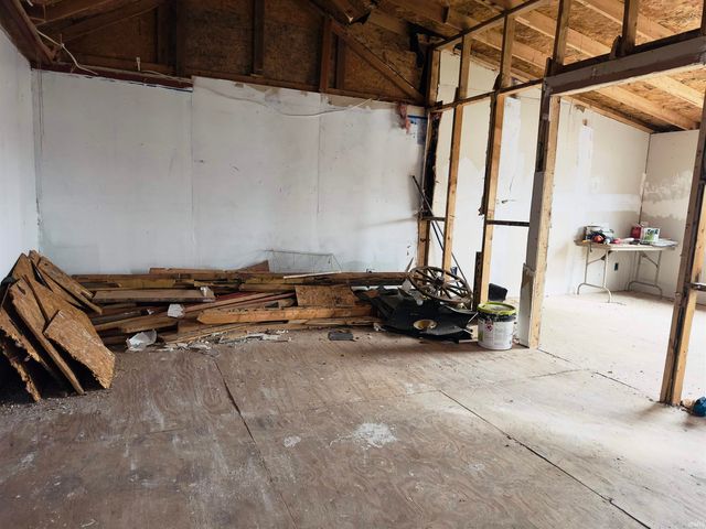 467 Rivervale Cabin Road, Bedford, IN 47421