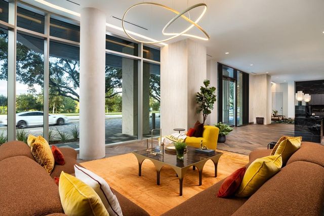 1711 Allen Parkway 2701, Houston, TX 77019