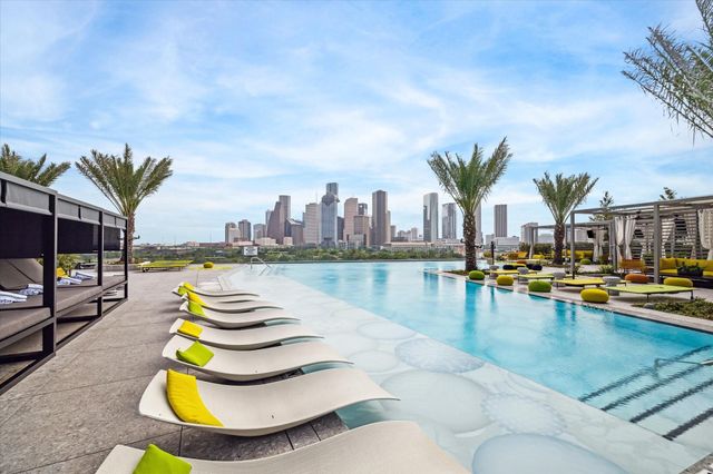 1711 Allen Parkway 2701, Houston, TX 77019