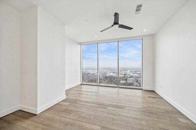 1711 Allen Parkway 2701, Houston, TX 77019