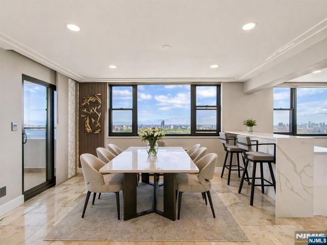 250 Gorge Road 29L, Cliffside Park, NJ 07010