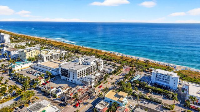 310 SE 8TH Street, Delray Beach, FL 33483