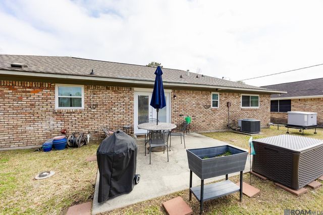 330 Laurie Lynn Dr, Baton Rouge, LA 70819