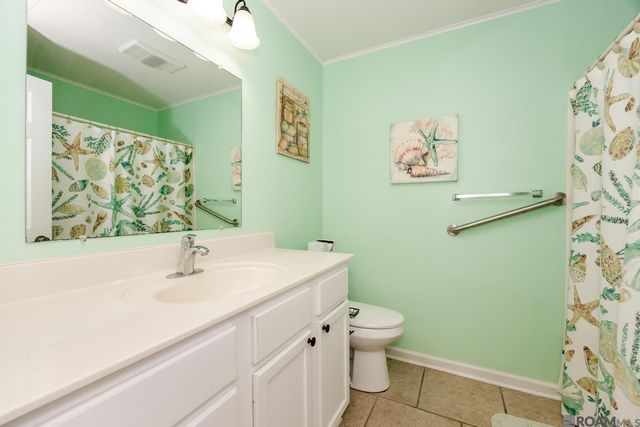 330 Laurie Lynn Dr, Baton Rouge, LA 70819