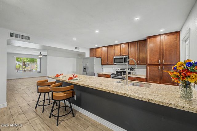 2332 E RIVIERA Drive, Tempe, AZ 85282