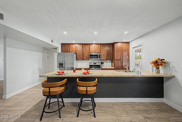 2332 E RIVIERA Drive, Tempe, AZ 85282