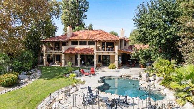 14025 Yokuts, Bakersfield, CA 93306