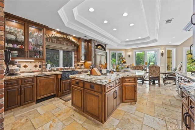 14025 Yokuts, Bakersfield, CA 93306