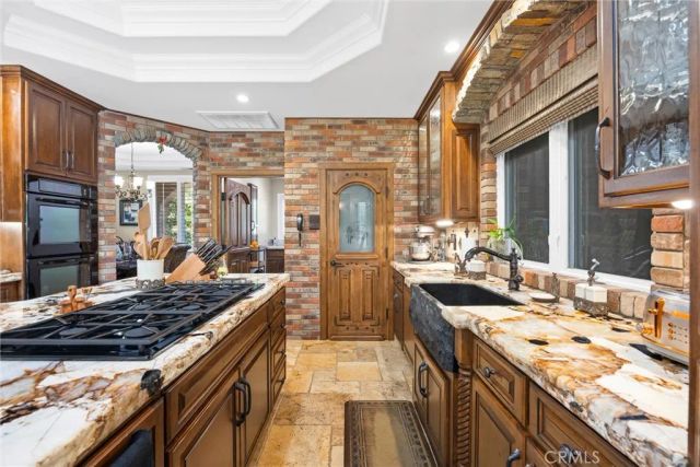 14025 Yokuts, Bakersfield, CA 93306