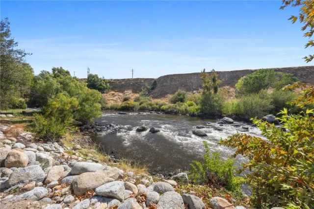 14025 Yokuts, Bakersfield, CA 93306