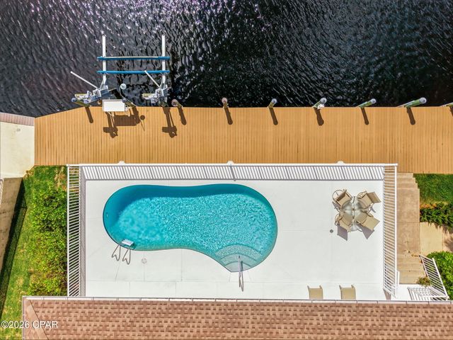351 Wahoo Road, Panama City Beach, FL 32408