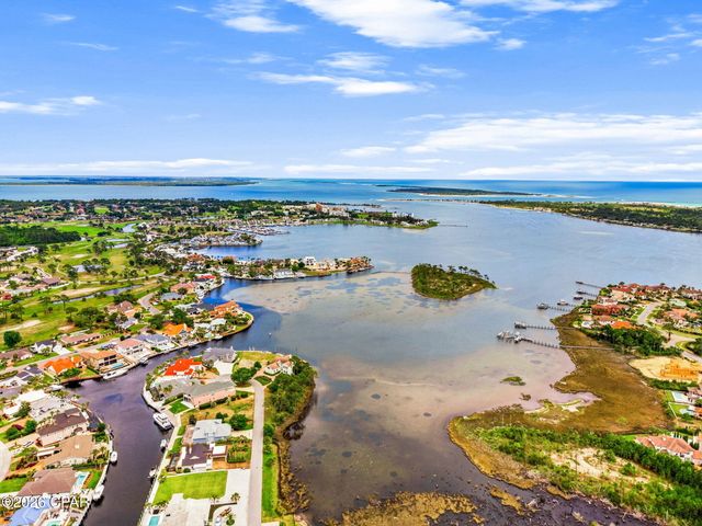 351 Wahoo Road, Panama City Beach, FL 32408
