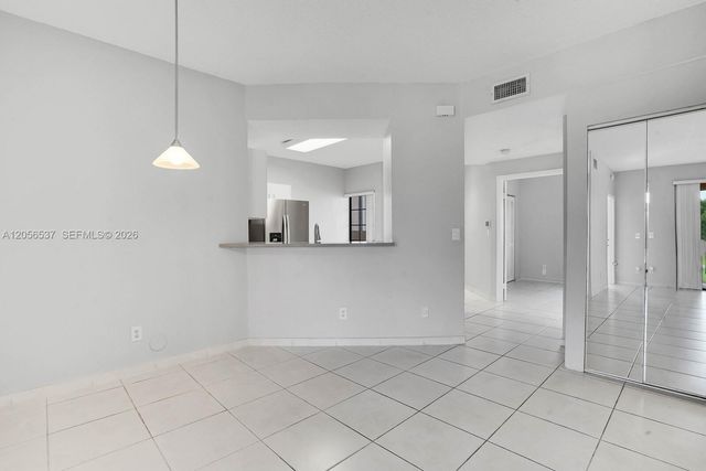 401 SW 158th Ter 105, Pembroke Pines, FL 33027