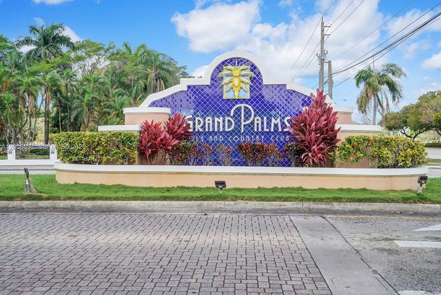 401 SW 158th Ter 105, Pembroke Pines, FL 33027