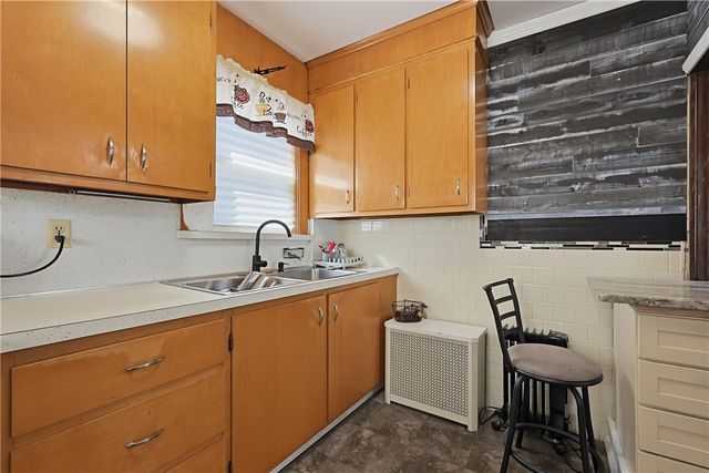 86 Stedman Avenue, Pawtucket, RI 02860