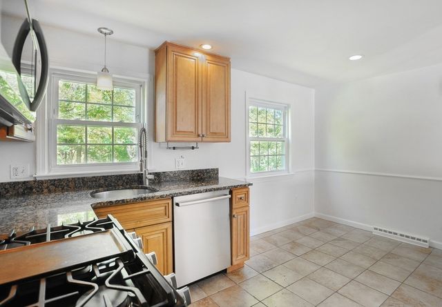 55 Clough Rd 55, Dedham, MA 02026
