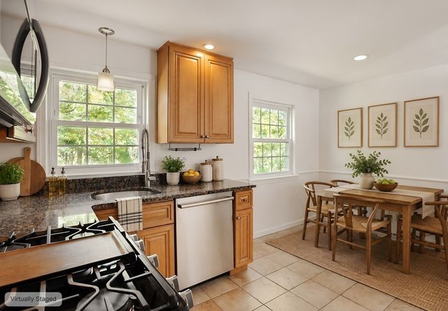 55 Clough Rd 55, Dedham, MA 02026