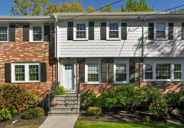 55 Clough Rd 55, Dedham, MA 02026