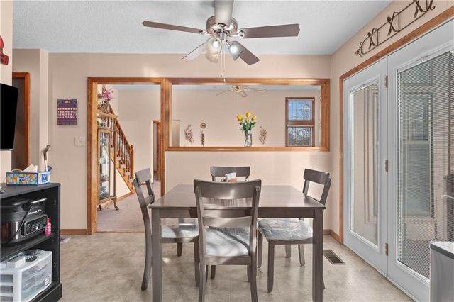 4201 NW 64th Place, Kansas City, MO 64151