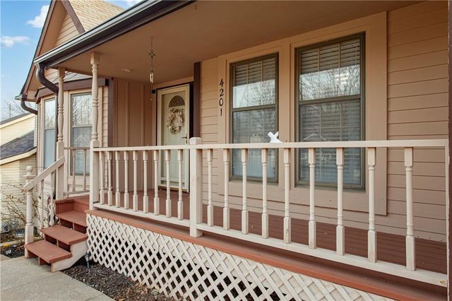 4201 NW 64th Place, Kansas City, MO 64151