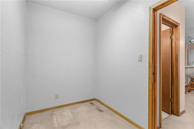 4201 NW 64th Place, Kansas City, MO 64151