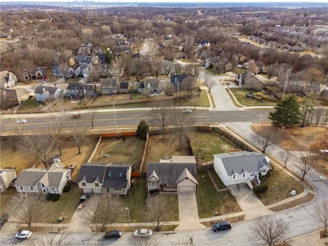 4201 NW 64th Place, Kansas City, MO 64151