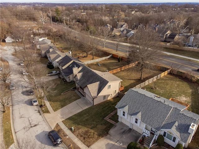 4201 NW 64th Place, Kansas City, MO 64151