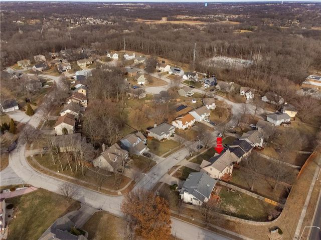 4201 NW 64th Place, Kansas City, MO 64151