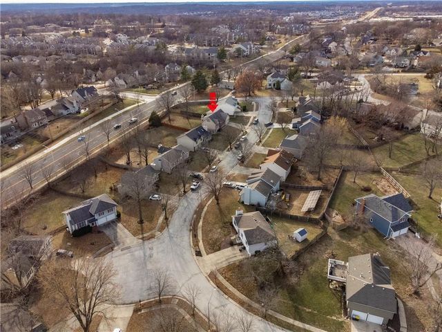 4201 NW 64th Place, Kansas City, MO 64151