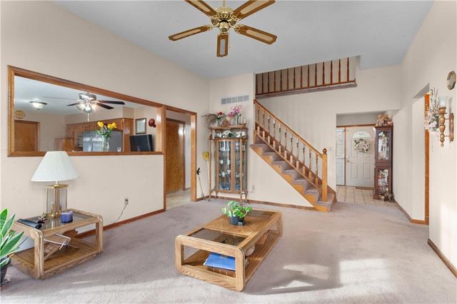 4201 NW 64th Place, Kansas City, MO 64151