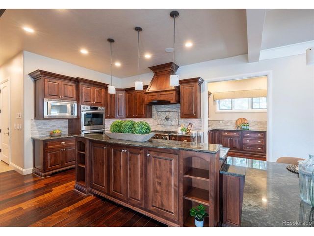 1575 Vine Cliff Hts, Colorado Springs, CO 80921