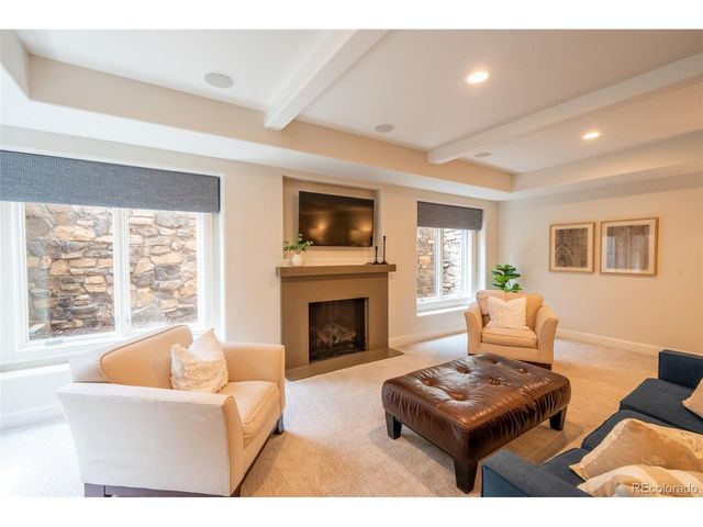 1575 Vine Cliff Hts, Colorado Springs, CO 80921