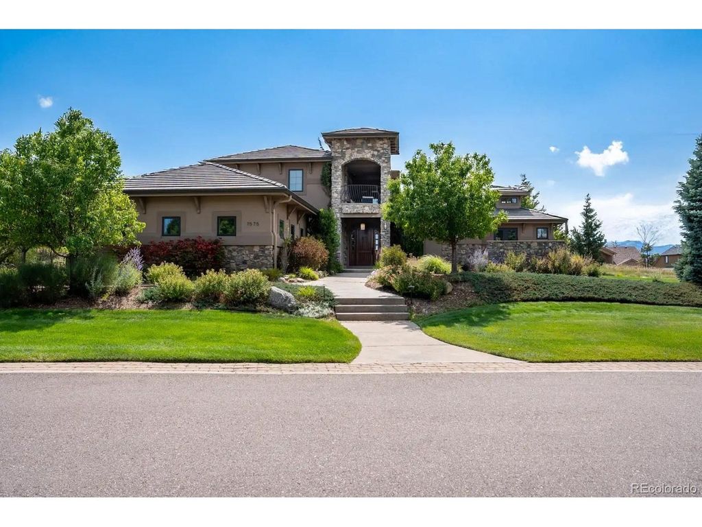 1575 Vine Cliff Hts, Colorado Springs, CO 80921