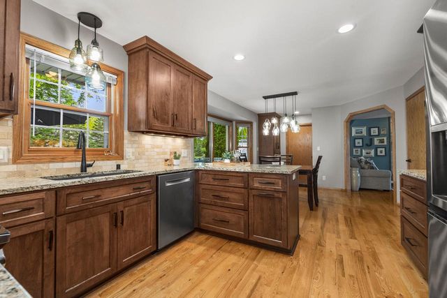 W153N5311 Plaza DRIVE, Menomonee Falls, WI 53051