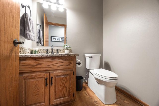 W153N5311 Plaza DRIVE, Menomonee Falls, WI 53051