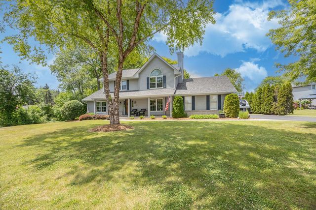 W153N5311 Plaza DRIVE, Menomonee Falls, WI 53051