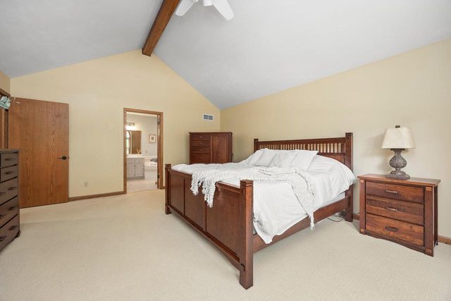 W153N5311 Plaza DRIVE, Menomonee Falls, WI 53051