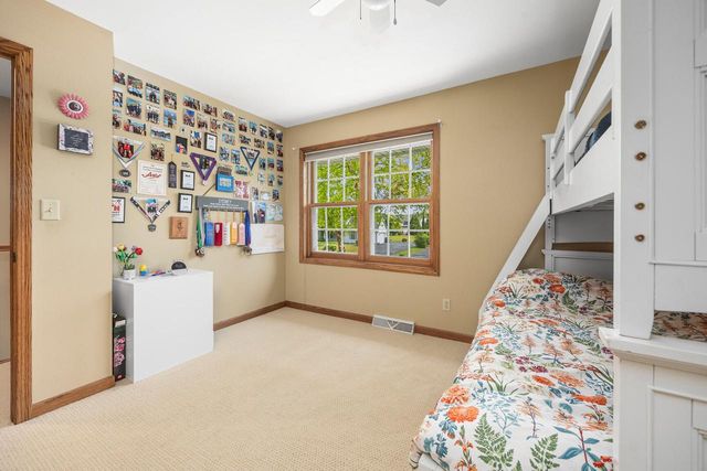 W153N5311 Plaza DRIVE, Menomonee Falls, WI 53051