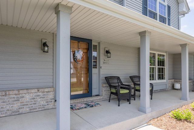 W153N5311 Plaza DRIVE, Menomonee Falls, WI 53051