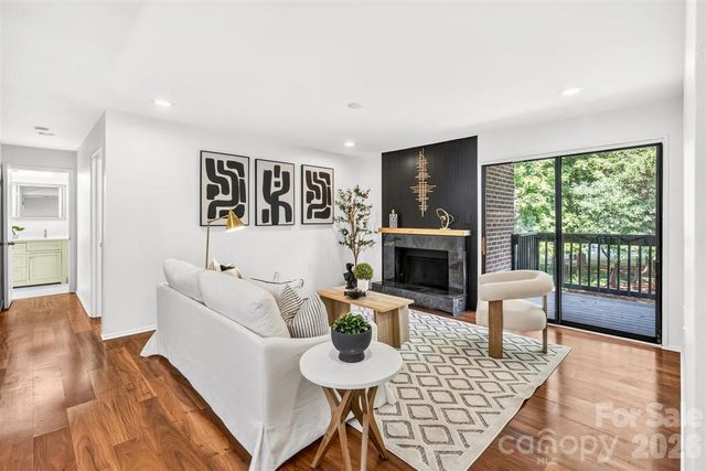 4906 Sardis Road D, Charlotte, NC 28270