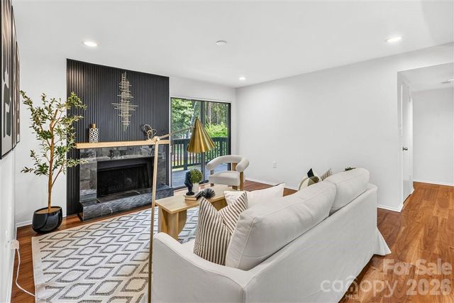 4906 Sardis Road D, Charlotte, NC 28270
