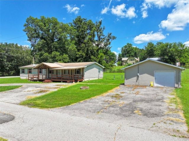 27000 S 626 Lane, Grove, OK 74344