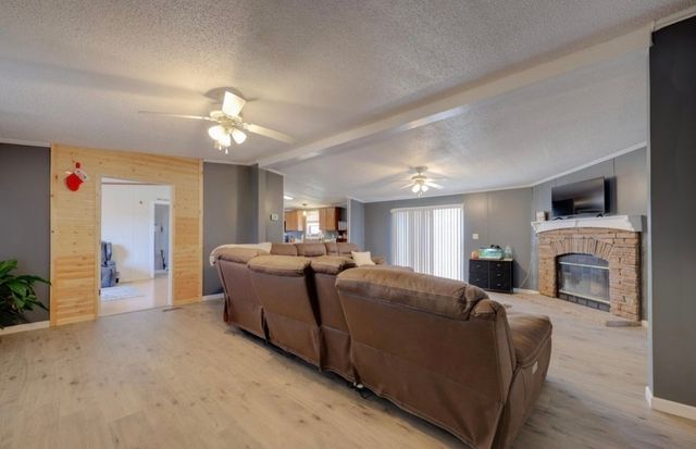 27000 S 626 Lane, Grove, OK 74344