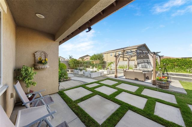 7022 Housatonic Court, Jurupa Valley, CA 91752