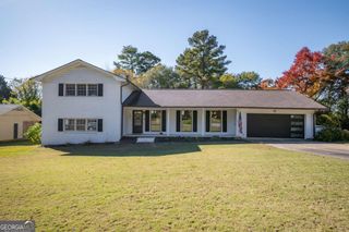 135 Tara Way, Athens, GA 30606