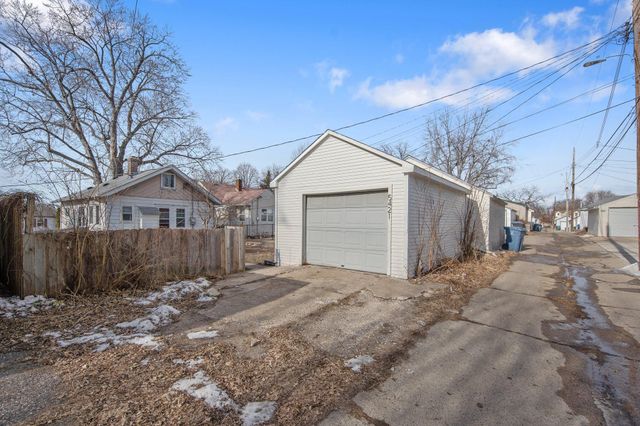 5421 30th Avenue S, Minneapolis, MN 55417