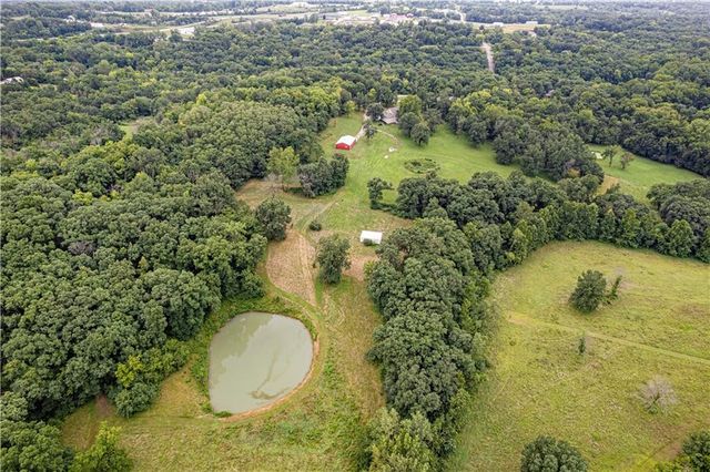 7196 SE Snow Drive, Holt, MO 64048