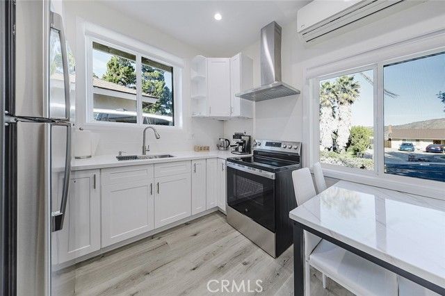 12809 Woodley Avenue, Granada Hills (los Angeles), CA 91344