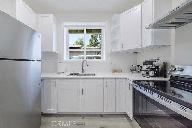 12809 Woodley Avenue, Granada Hills (los Angeles), CA 91344